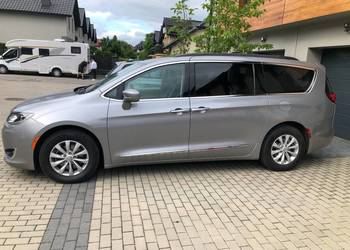 Chrysler Pacifica 8 OSOBOWY, bardzo ładny