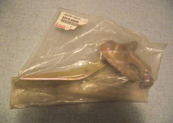 Toyota Avensis T27. Zawias maski 53410-05040