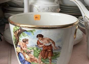 Osłonka- Doniczka ze scenkami w 2 medalionach. Made in Sweden