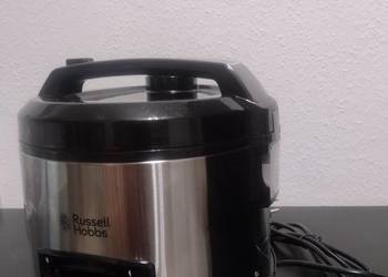 Ryżowar i parowar Russell Hobbs.
