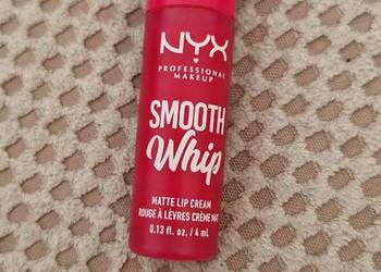 Nyx Smooth Whip Pomadka w płynie 10 Pillow Fight 4ml