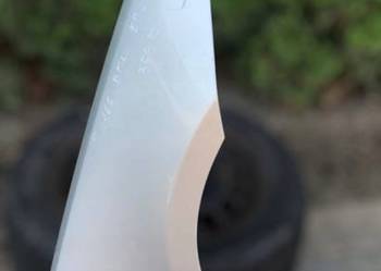 BMW 3  E90 BŁOTNIK PRZEDNI PRZÓD PRAWY lakier nie znany Czarna Opona