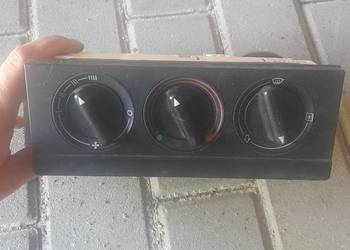 Panel nawiewów Audi 80 b4