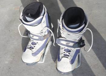 Buty do snowbordu z wiązaniami r.40