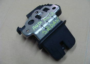 AUDI A4 A6 VW PASSAT B7 SEDAN ZAMEK TYLNEJ KLAPY 4E5827505D