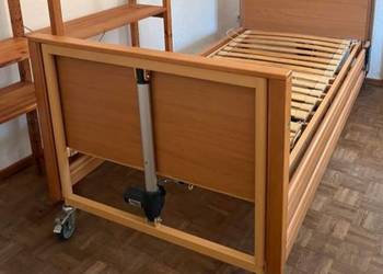 Łóżko rehabilitacyjne elektryczne z barierkami 4 funkcyjne z pilotem Łóżko rehabilitacyjne elektryczne z barierkami 4 funkcyjne z pilotem