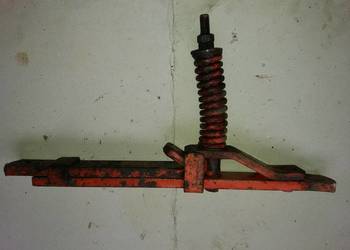 Kosiarka DEUTZ FAHR KM-22. Bezpiecznik.