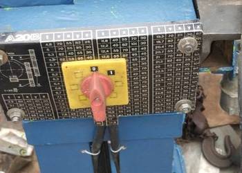 Szlifierka na postumencie