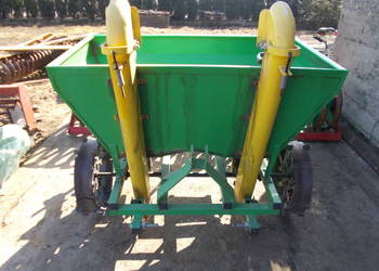 Sadzarka BOMET GEMINI S239 kubełkowa dwurzędowa  większa skrzynia