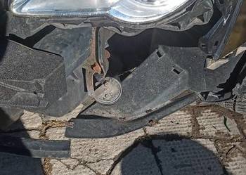 Sprzedam lampę Passat b6 lewą