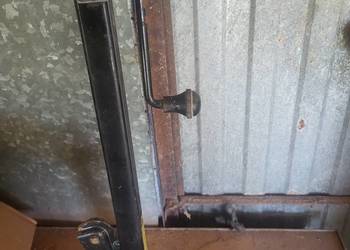 Oryginalny lewarek do poloneza