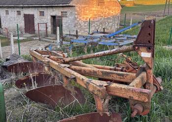 Pług Grudziądz 4 skibowy