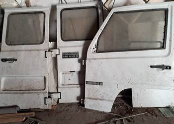 Drzwi Mercedes 100mb