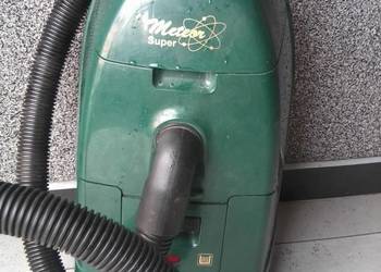 Odkurzacz Zelmer brązowy Super meteor 700W wąż i szczotki