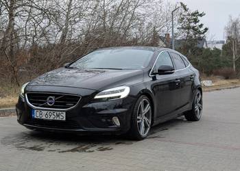 VOLVO V40 R-DESIGN