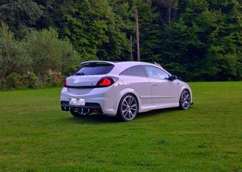 Opel astra h opc race camp