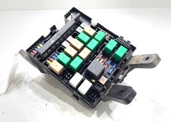 SKRZYNKA BEZPIECZNIKÓW KIA SPORTAGE III 91234-3U270 Hatchback 1.6 135K