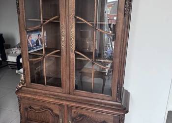 Witryna w stylu ludwikowskim