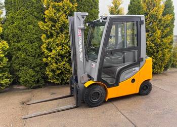 Jungheinrich Diesel 2t