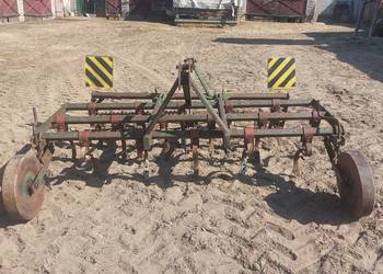 Kultywator z wałkiem