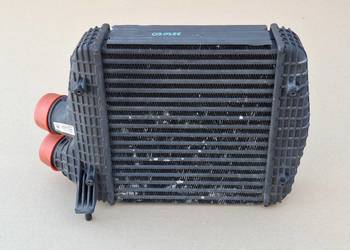 MASERATI GHIBLI LEVANTE QUATROPORTE CHŁODNICA INTERCOOLER LEWY 670035636