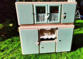 Kredens pastelowy drewniany pomocnik do kuchni cukierni jadalni