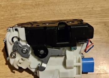 Zamek Drzwi Przednie Prawe (od strony pasażera)  Febi 172118