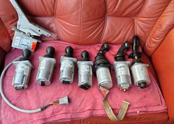 Liebherr Joystick pedał gazu
