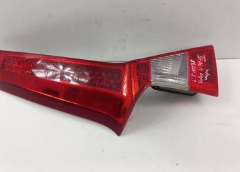 VOLVO V70 III KOMBI LAMPA TYŁ LEWA W KLAPĘ