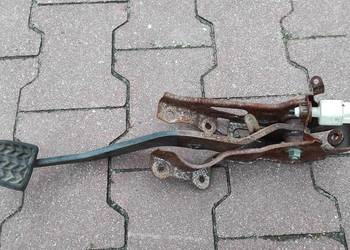 Toyota Yaris II pedał sprzęgła