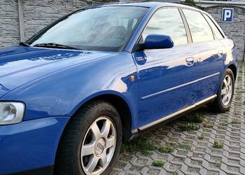 Sprzdeam Audi A3 1.6 benzyna 1999r