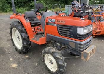 Kubota T240 – mocny i niezawodny traktor 24 KM
