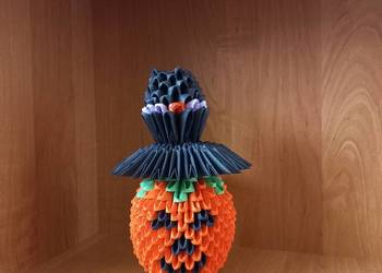 Dynia na Halloween z czapką czarownicy - dekoracja rękodzieło origami