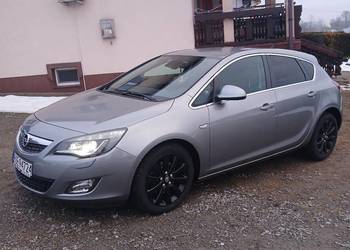 OPEL ASTRA J
