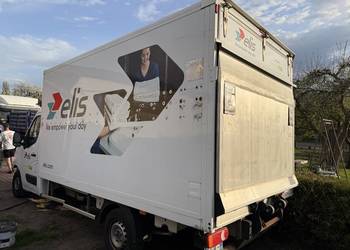Sprzedam kontener z windą Renault Master 4