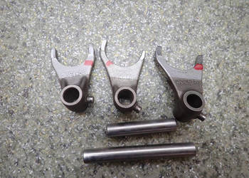 3 SZT. WODZIKI WODZIK SKRZYNI BIEGÓW SUZUKI RM 125 90-00R F114