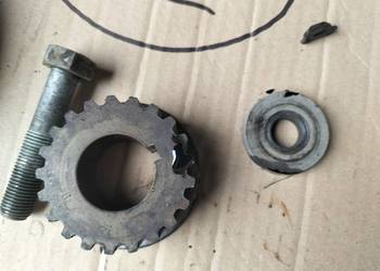 KOŁO PASOWE WAŁU KLIN ŚRUBA  PEUGEOT 806 CITROEN FIAT 2.0 HDI