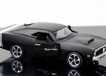 Model samochód Dodge CHALLENGER metalowy 1:32