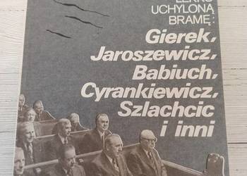Przez Lekko Uchyloną Bramę Marek Zieleniewski 1989