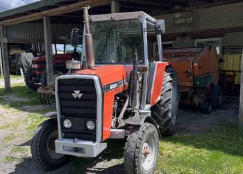 Massey Ferguson 565 z turem