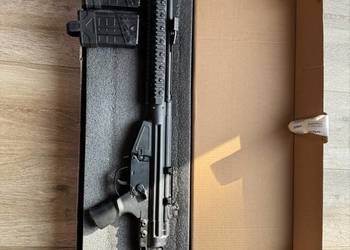 Replika LC-3AR + 4 magazynki mid-cap (140 kulek)