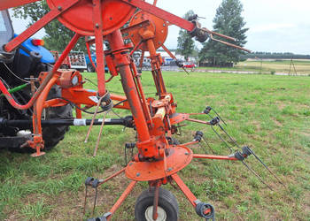 Przetrząsarka KUHN GF5000MH, wałek w komplecie