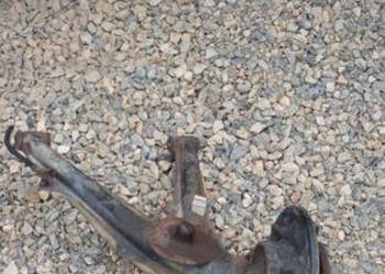 wahacz bmw e30 tył prawy bęben