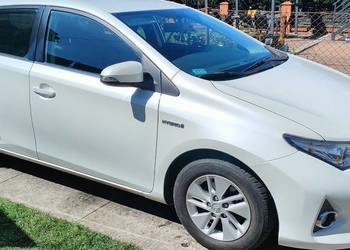 Toyota Auris II hybryda