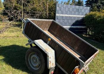 Przyczepka samochodowa