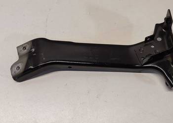 AUDI A3 8Y WSPORNIK BŁOTNIKA LEWY PRZÓD 8Y0821137