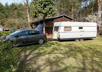 Przyczepa kempingowa na budowę