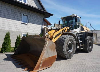Ładowarka kołowa Liebherr L 566, 2017 rok.