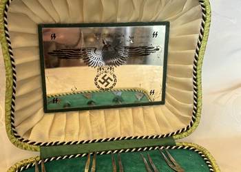 Widelczyki deserowe  z kantyn oficerskich SS