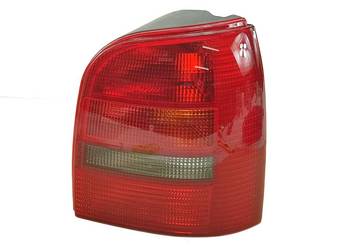 LAMPA PRAWY TYŁ AUDI A4 B5 AVANT KOMBI 94-01 MAGNETI 62286 / 8D9945112